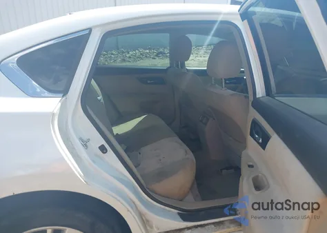 2013 Nissan Altima 2.5 Sv z USA, uszkodzony, nr VIN 1N4AL3AP8DC140235